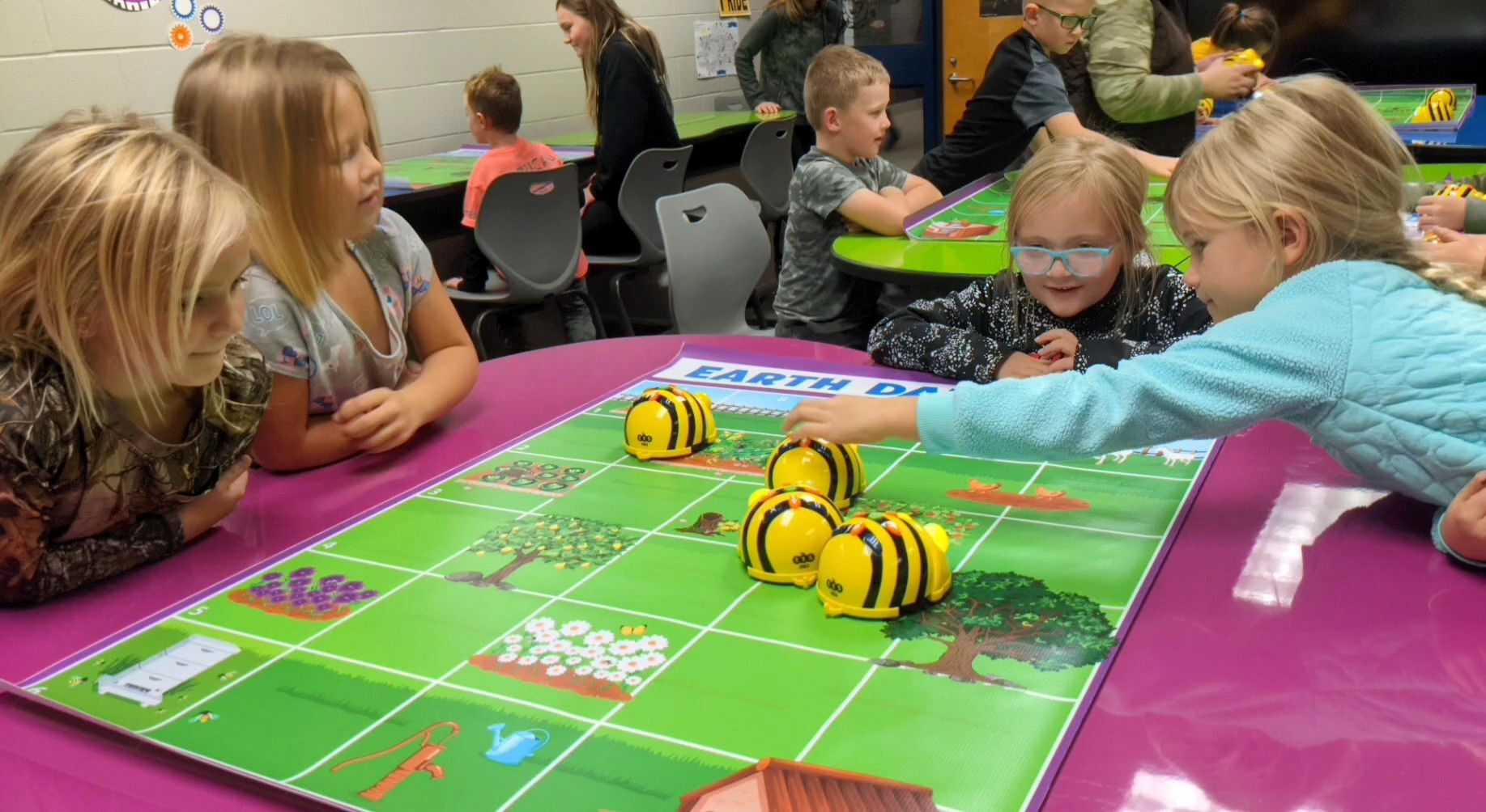 Clear Creek Elementary School - renovated library - coding girls